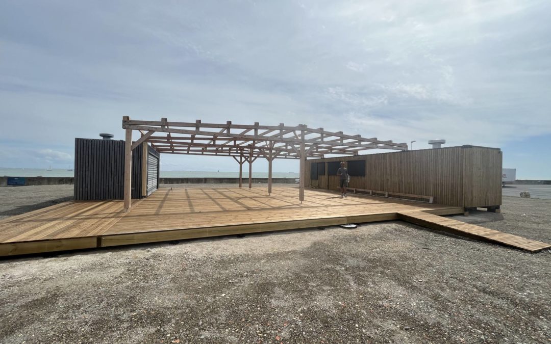 Réalisation d’une charpente sur mesure pour deux restaurants à La Rochelle (La Pallice)